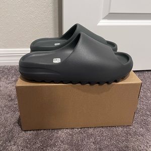 Adidas Yeezy Slides